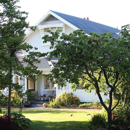 Browns Boutique Bed And Breakfast Whanganui Bagian luar foto