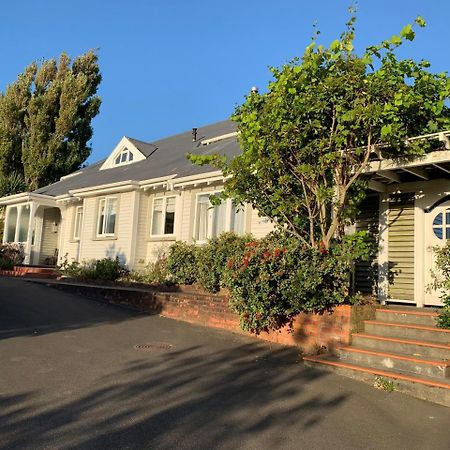 Browns Boutique Bed And Breakfast Whanganui Bagian luar foto
