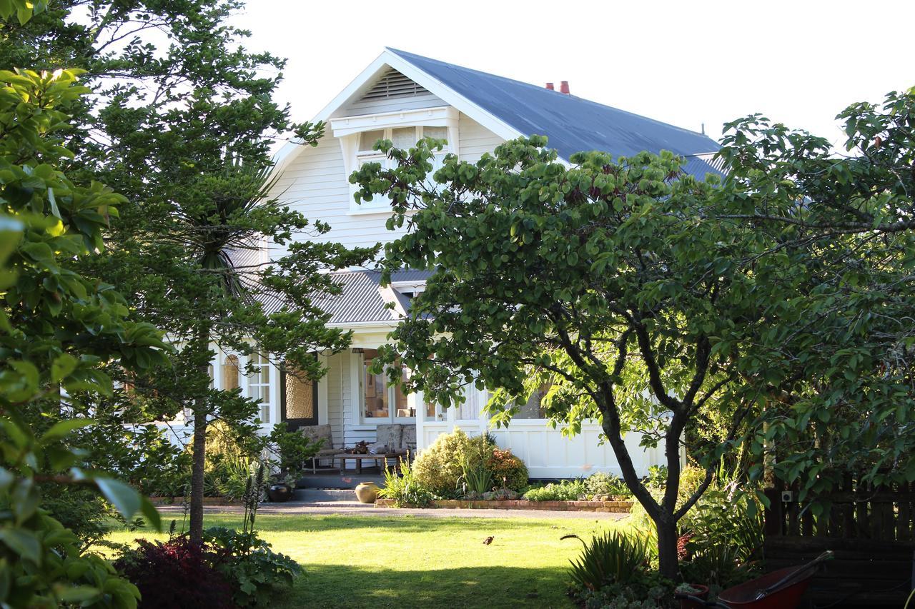 Browns Boutique Bed And Breakfast Whanganui Bagian luar foto