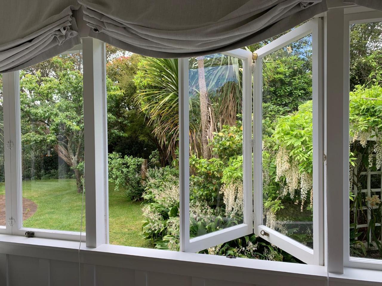 Browns Boutique Bed And Breakfast Whanganui Bagian luar foto
